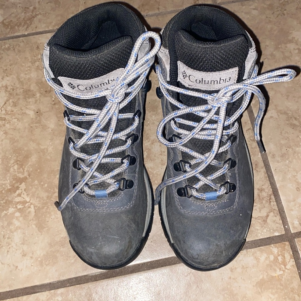 COLUMBIA Newton‎ Ridge 6W